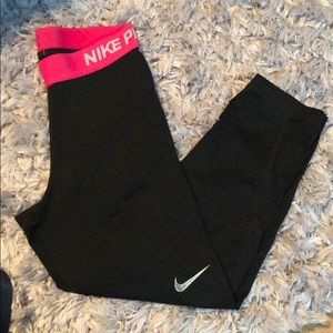 Nike Pro Capris